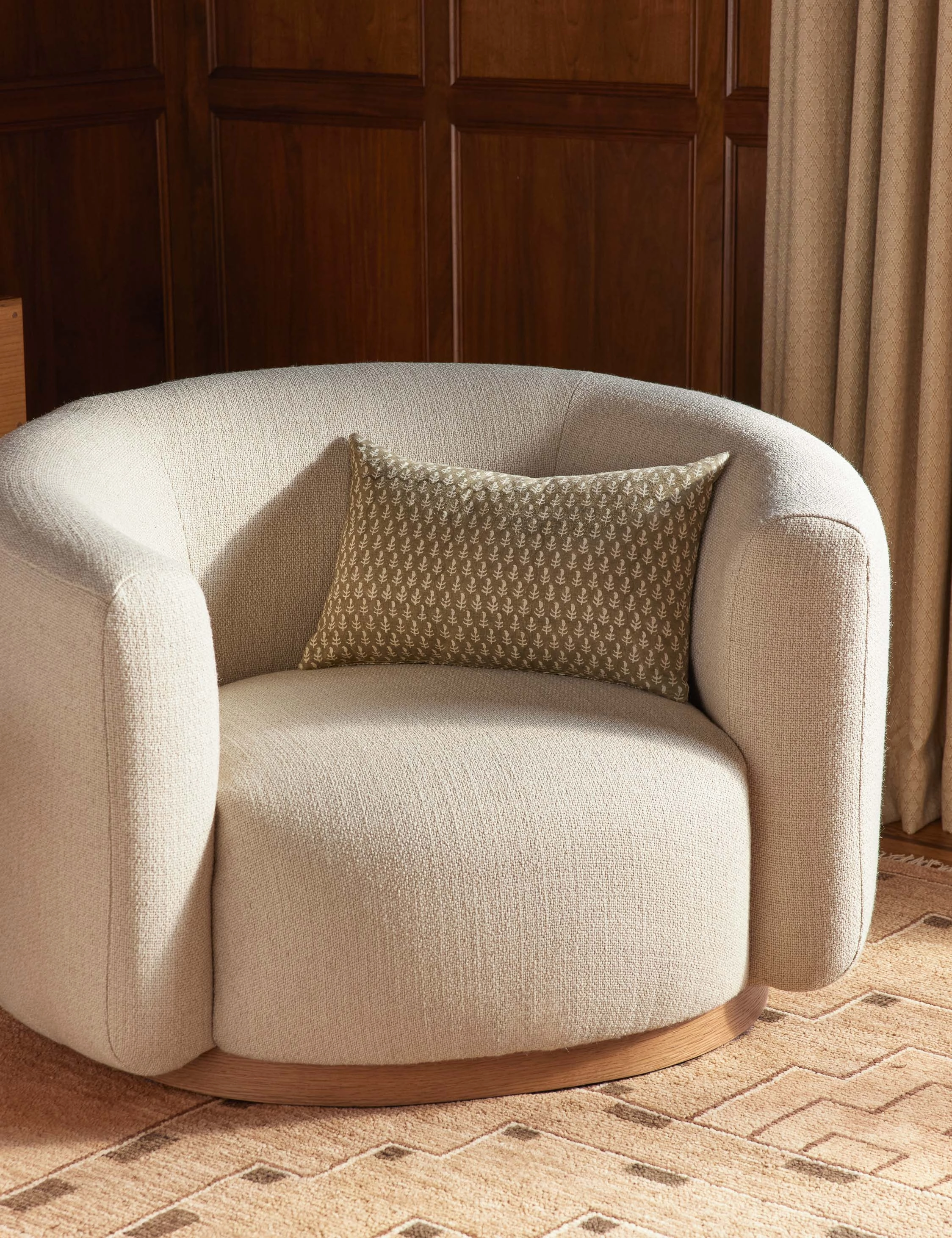 Agnes Linen Pillow