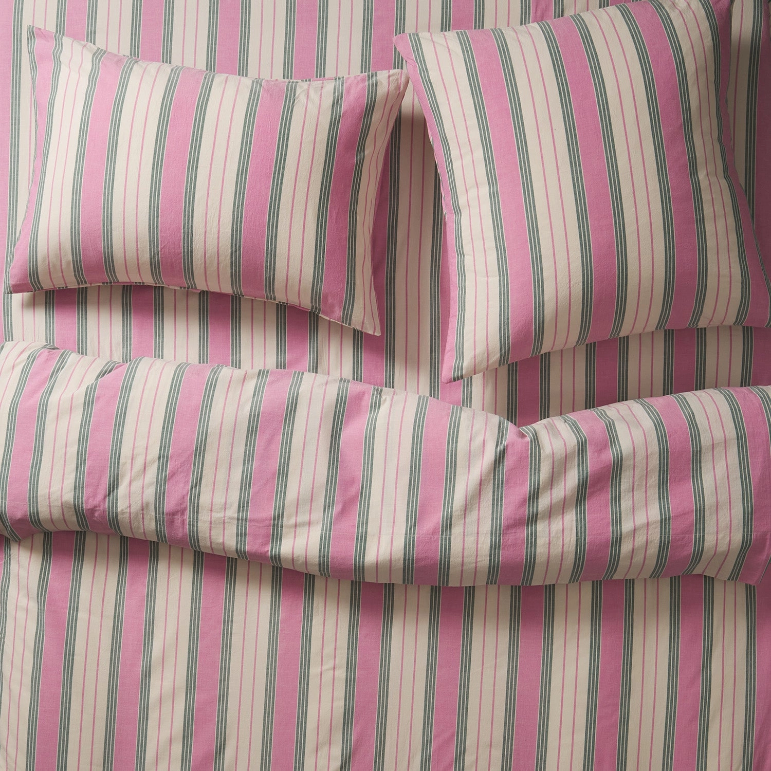Brigitte Cotton Pillowcase Set - Fuchsia