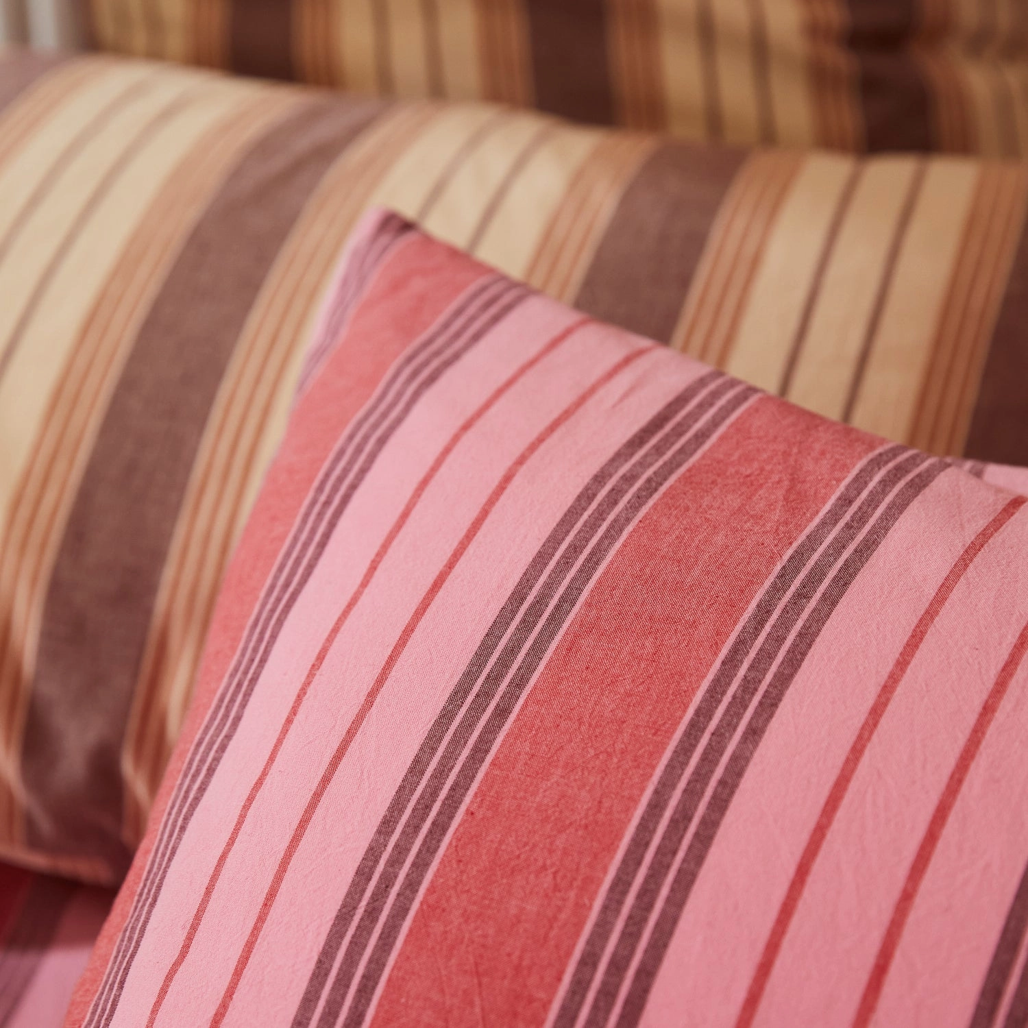 Brigitte Cotton Pillowcase Set - Scarlet