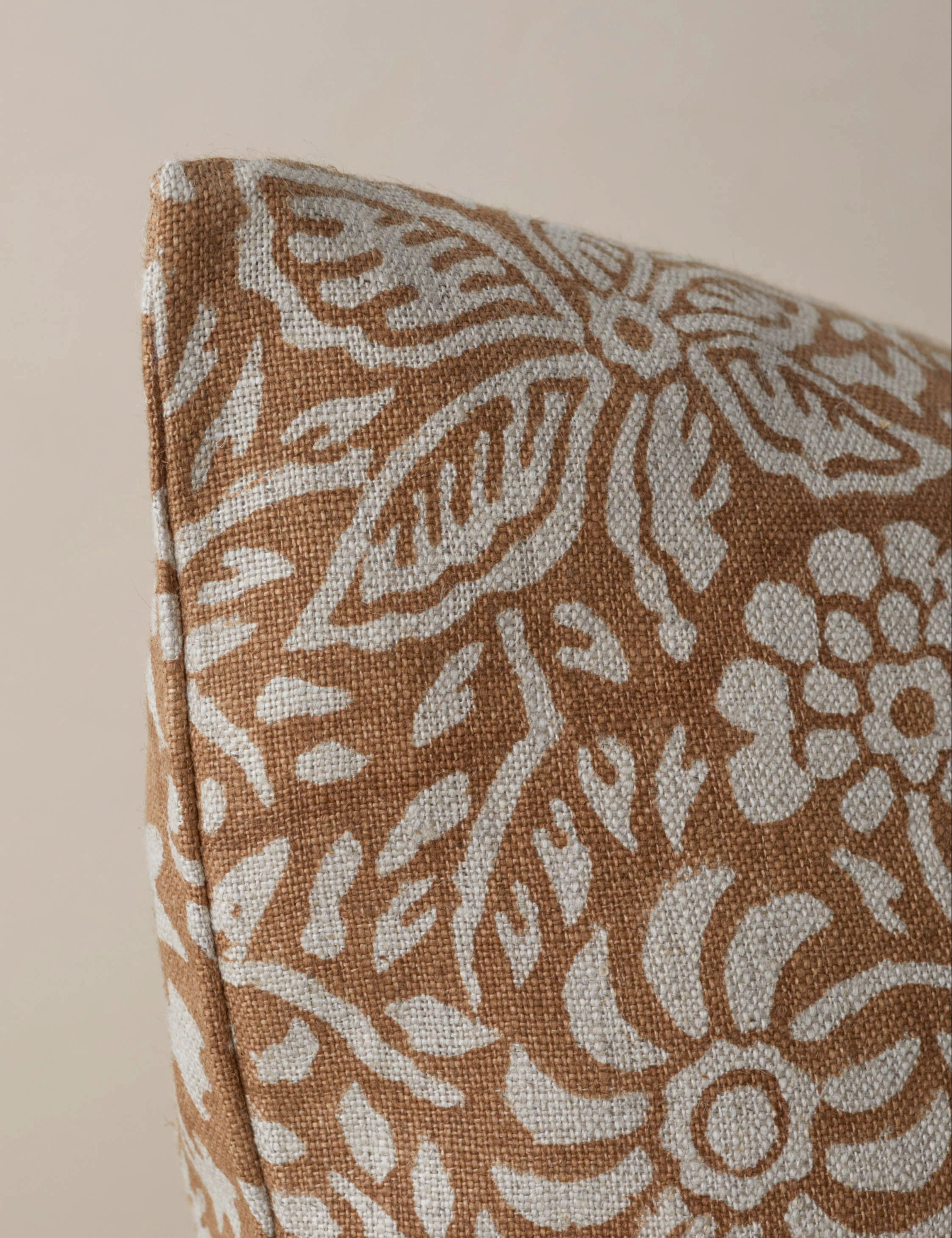 Clea Linen Pillow