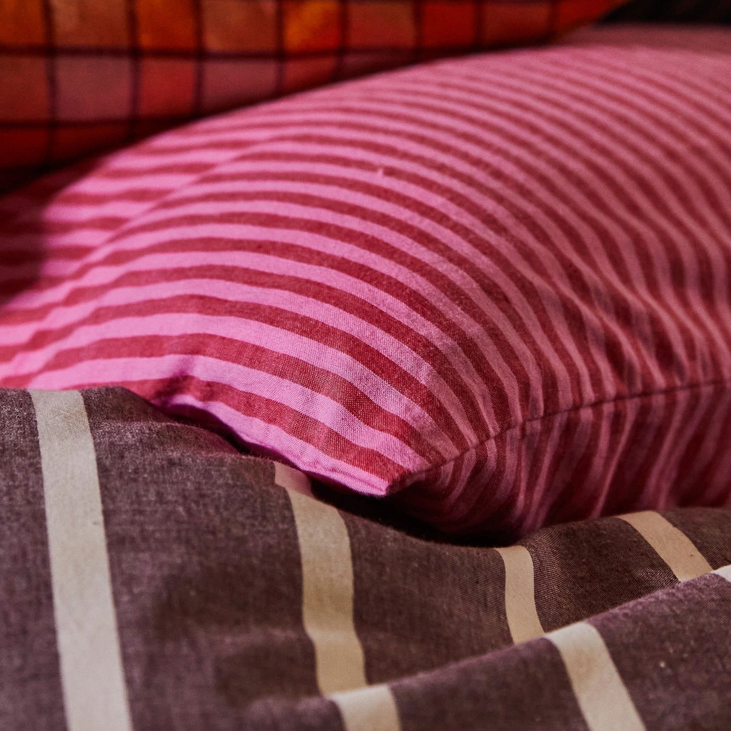 Cordell Cotton Euro Pillowcase Set - Scarlet