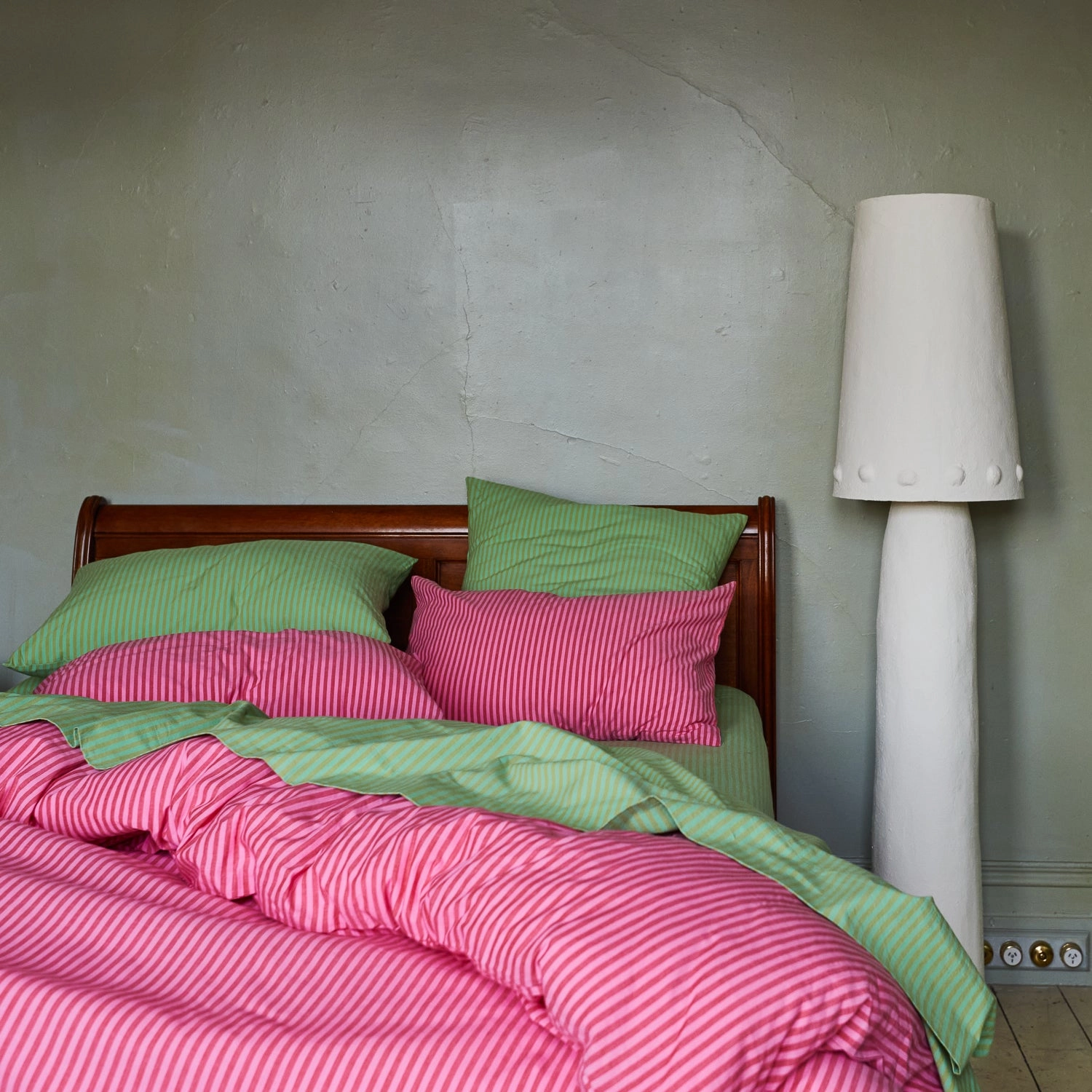 Cordell Cotton Pillowcase Set - Scarlet