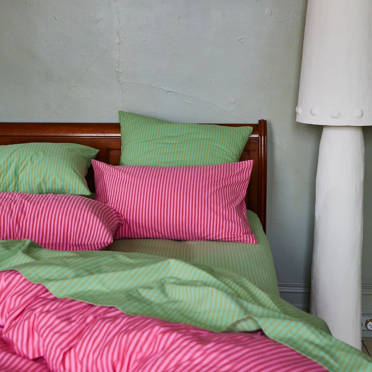 Cordell Cotton Pillowcase Set - Scarlet