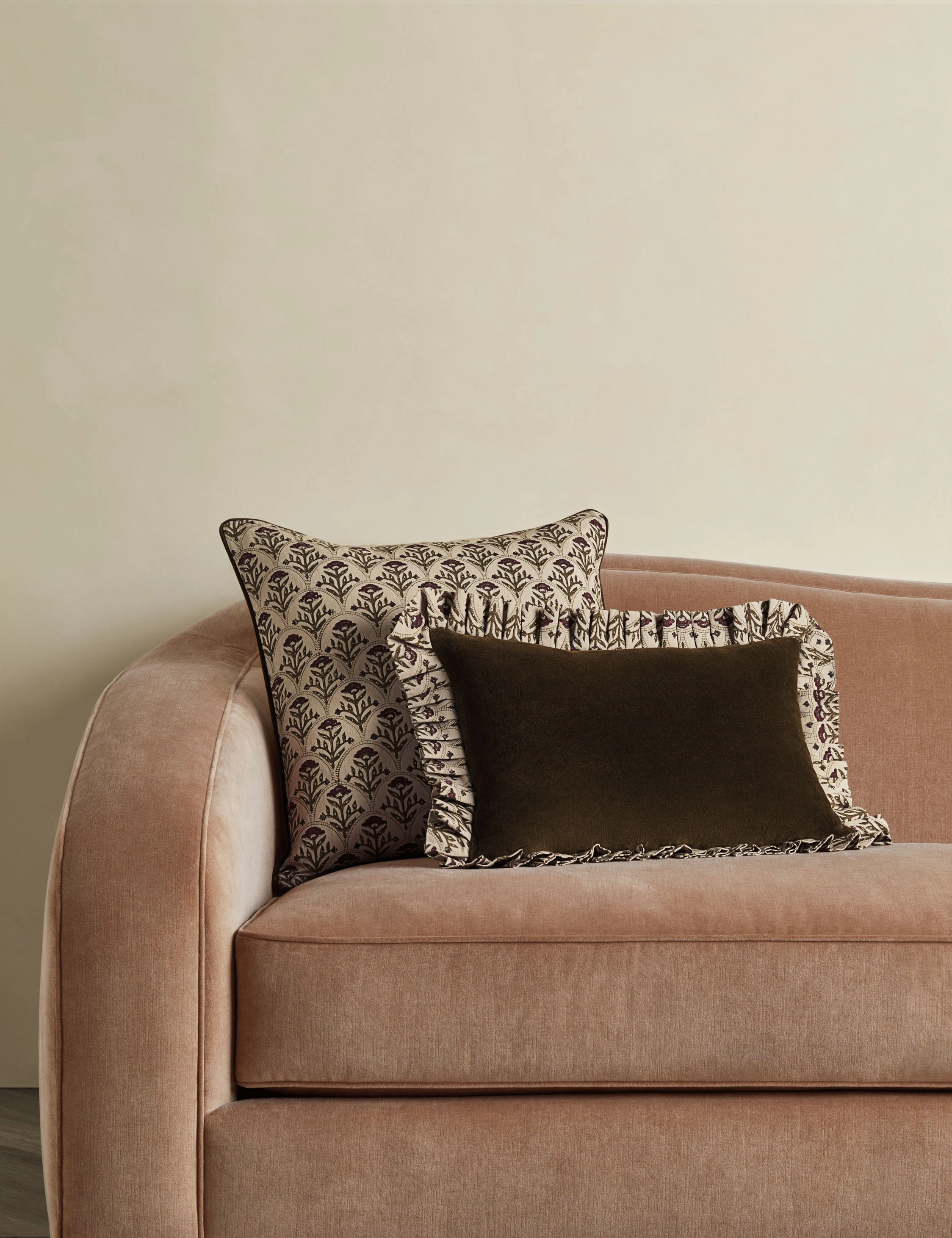 Dov Pillow