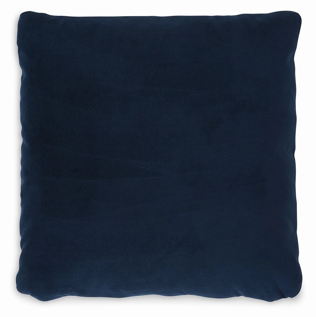 Gariland Pillow