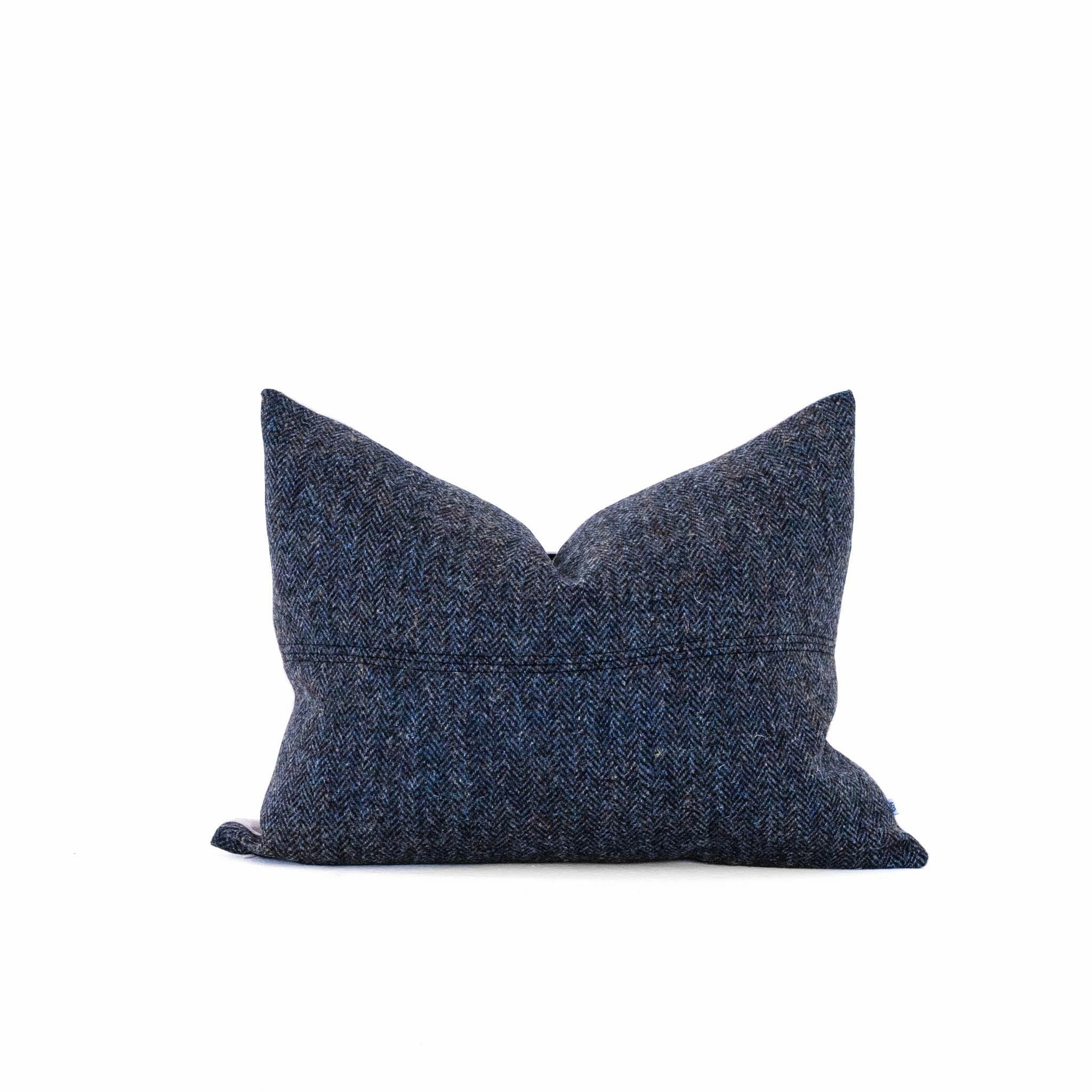 Junnie Pillow
