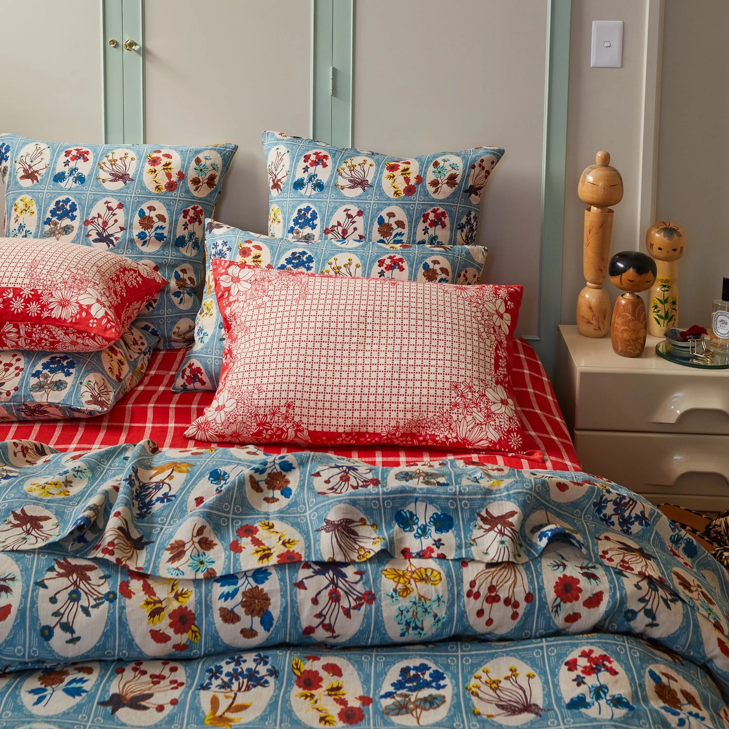 Mallorie Linen Pillowcase Set - Scarlet