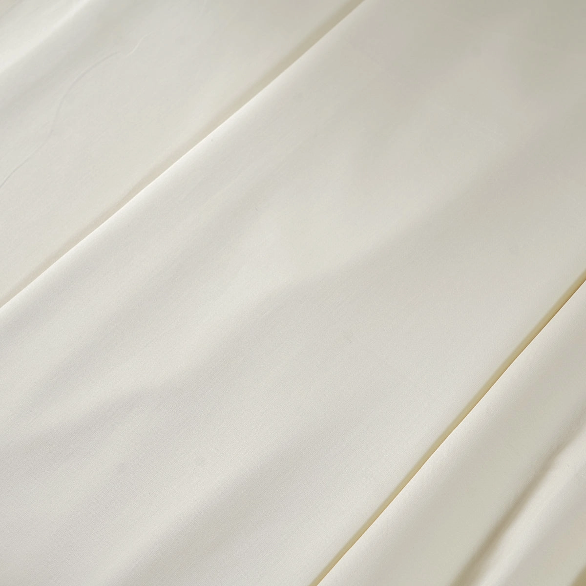 Melina Plain 100% Cotton Extra Soft & Luxurious Bed Sheet With Pillow Covers