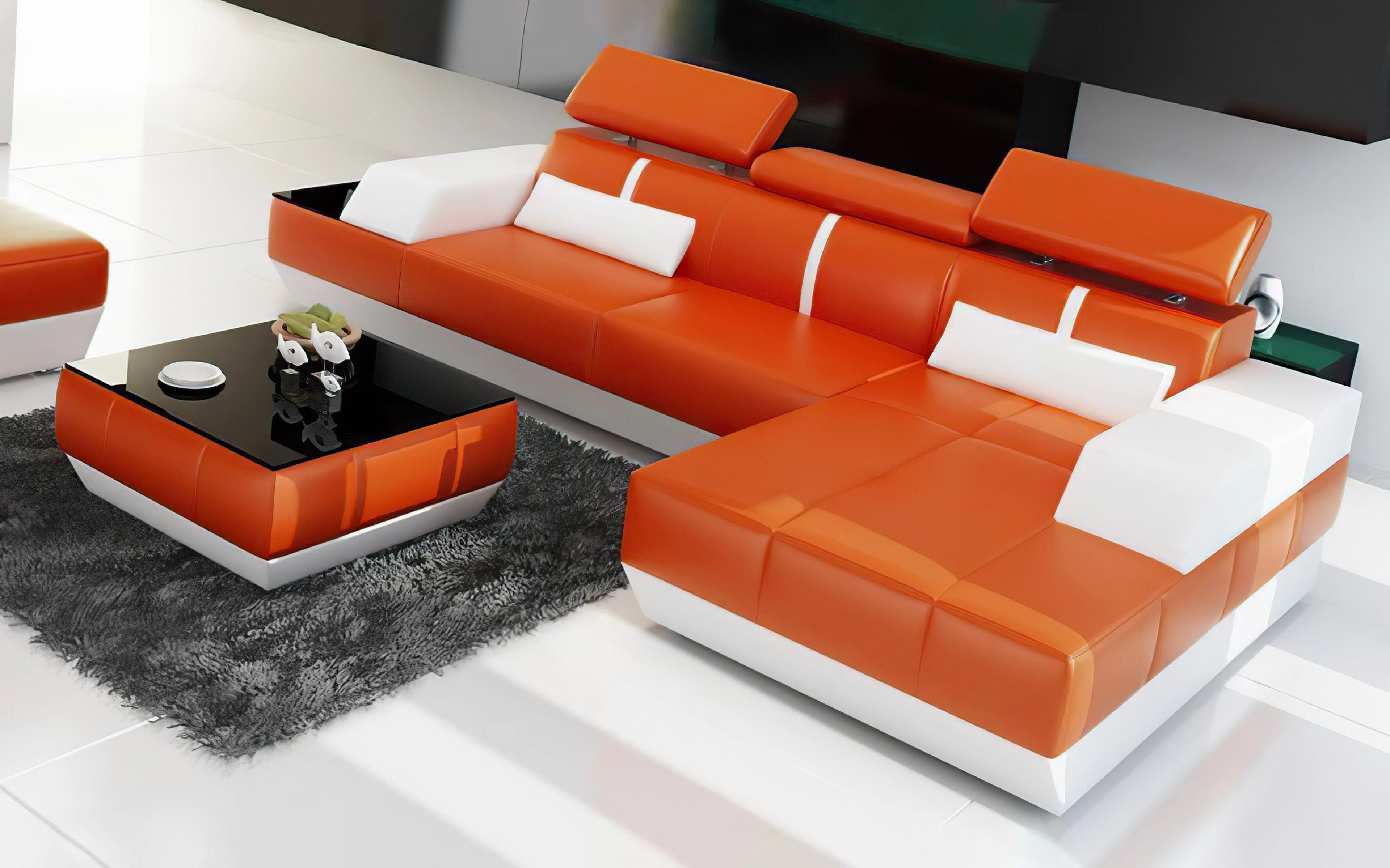 Mesa Mini Modern Leather Sectional with Chaise