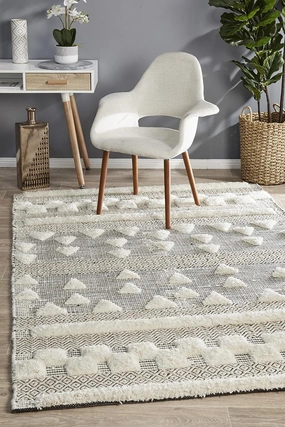 Miller 733 Rug (Ivory) by Rug Culture