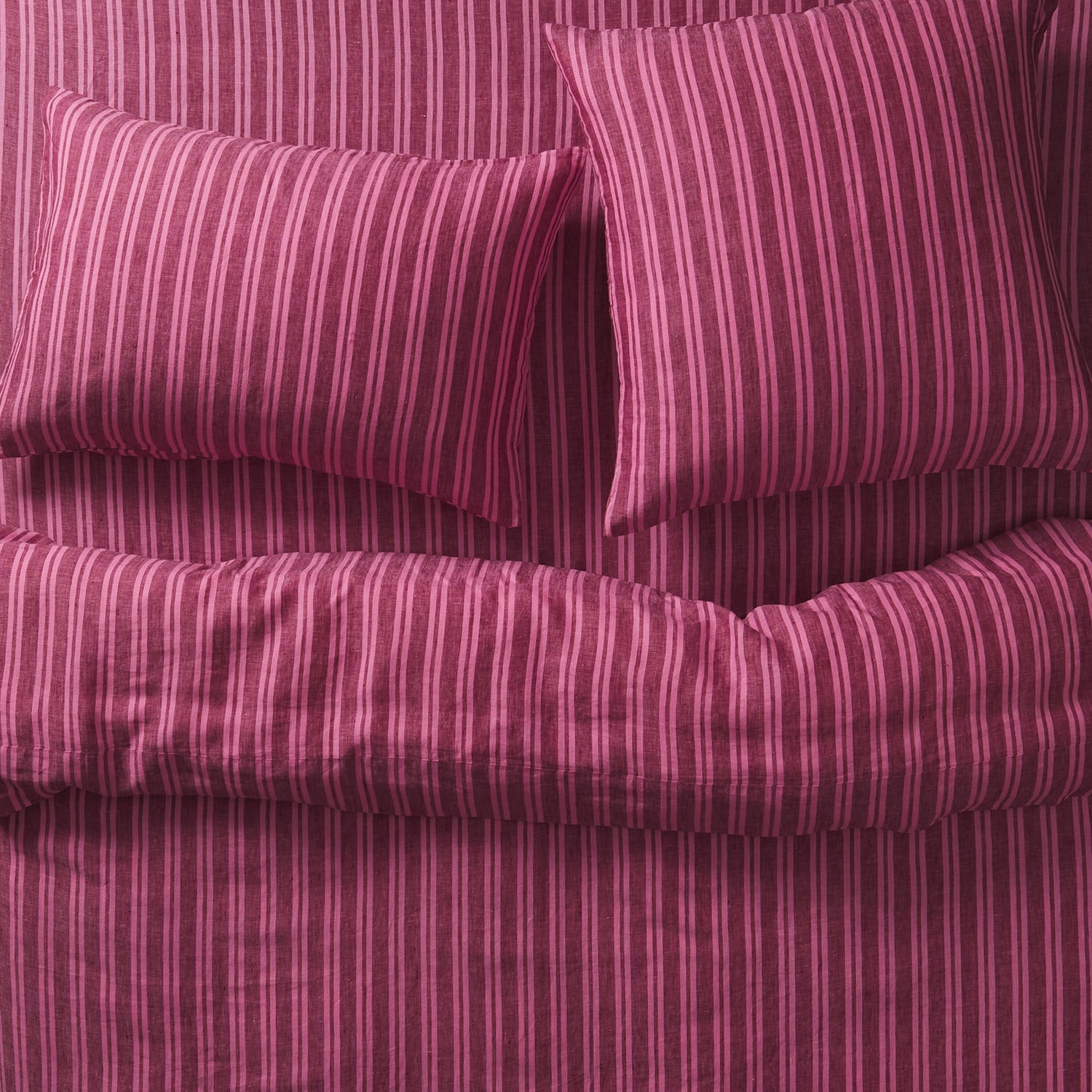 Nadine Linen Pillowcase Set - Mahogany