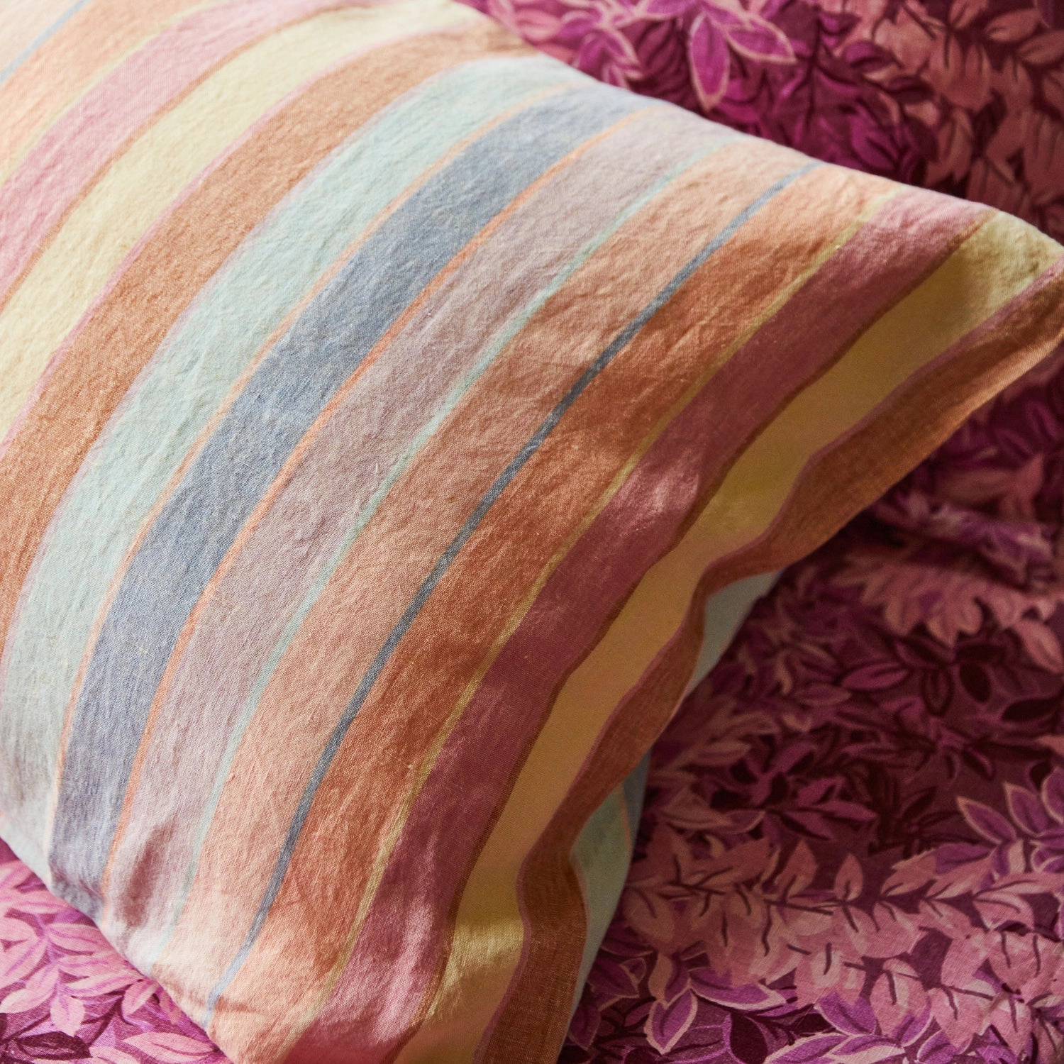 Nila Linen Pillowcase Set