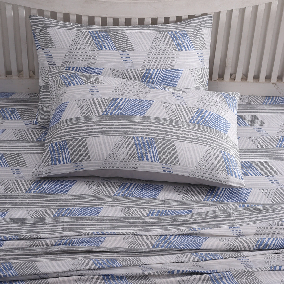 PBS Nomad Scuplt Maximus Printed 100% Cotton Blue Soft Bed Sheet with Pillow Case
