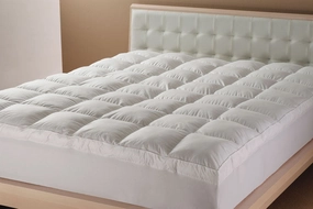 Pillowtop Mattress Topper by Logan & Mason