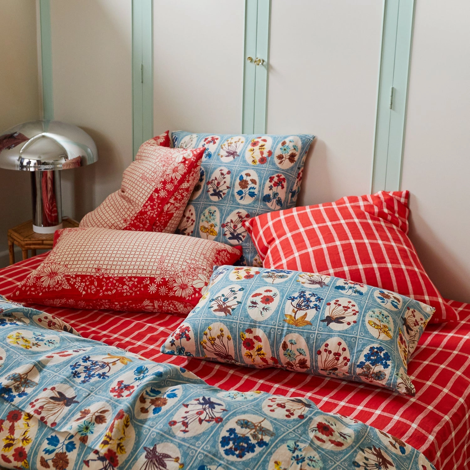 Remi Linen Euro Pillowcase Set - Scarlet