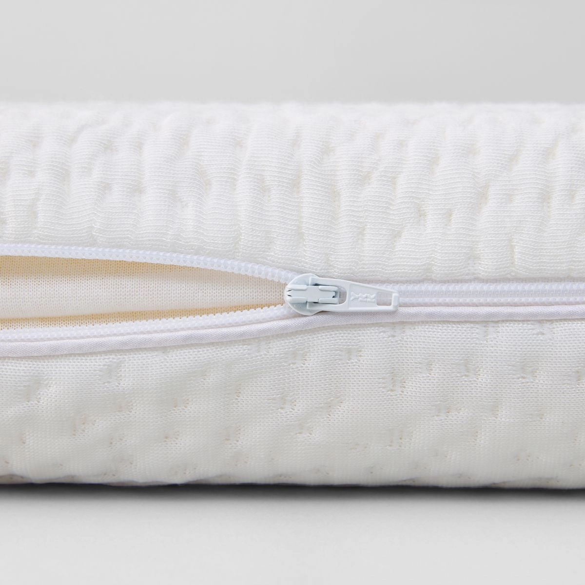 Sheridan Deluxe TRAVEL PILLOW