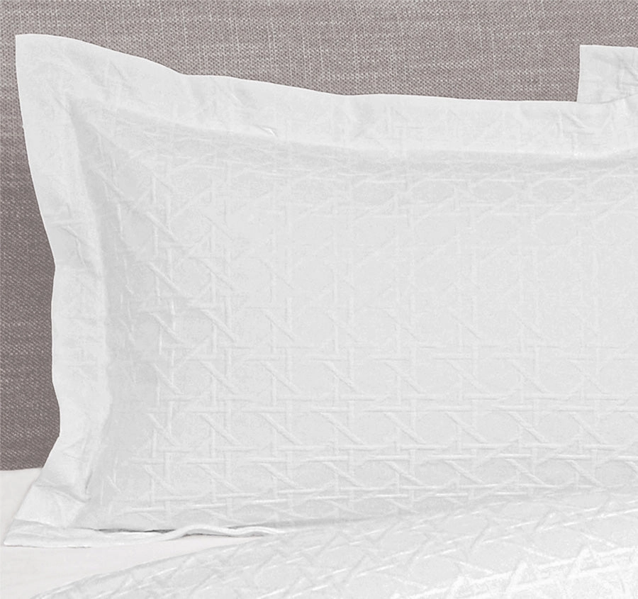 Villa Matelassé Standard Pillowsham White